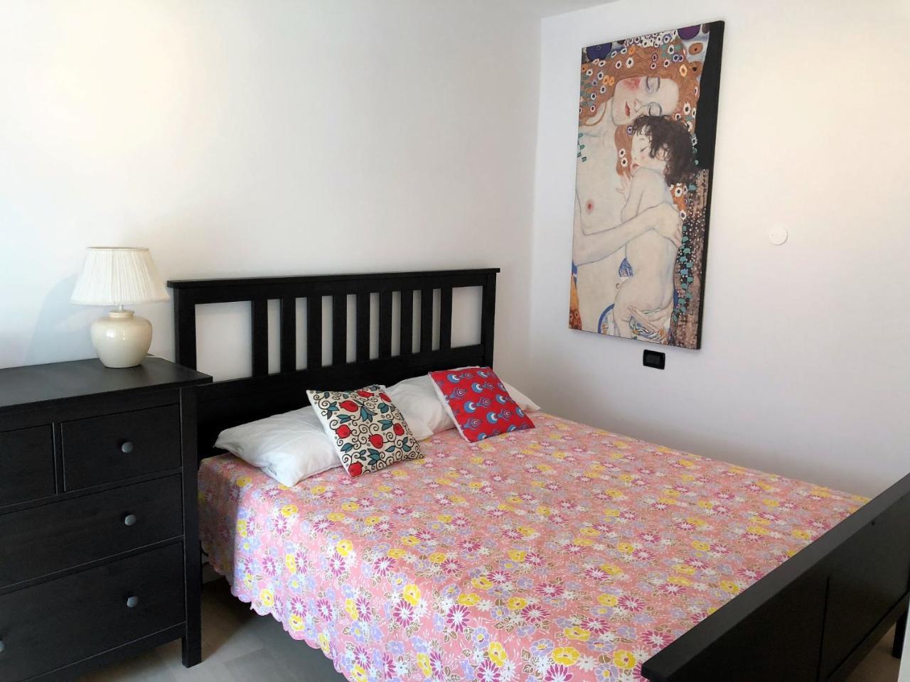 House Claudia By Holiday World Apartman Genova Kültér fotó