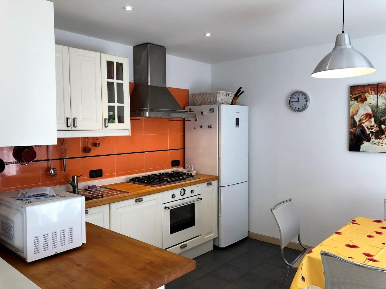 House Claudia By Holiday World Apartman Genova Kültér fotó