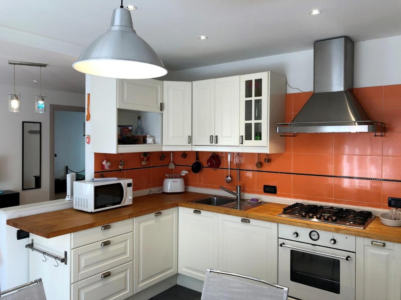 House Claudia By Holiday World Apartman Genova Kültér fotó