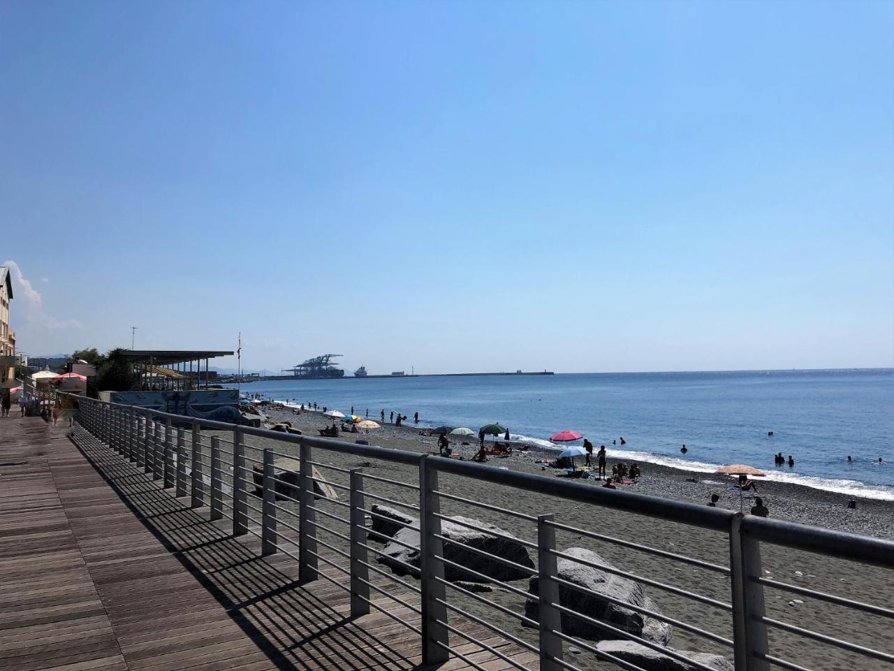 House Claudia By Holiday World Apartman Genova Kültér fotó