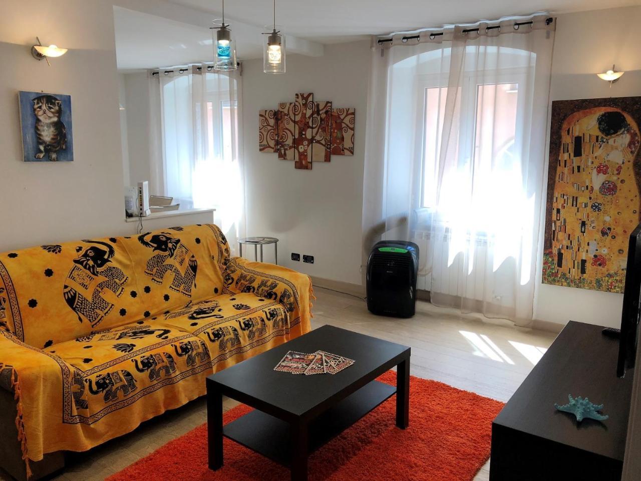 House Claudia By Holiday World Apartman Genova Kültér fotó